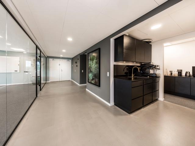 Erhvervsejendom til leje i Buddinge, Brøndby