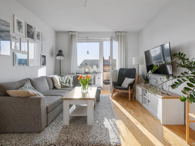 Bostadsrätt till salu i Häggvik, Stockholm