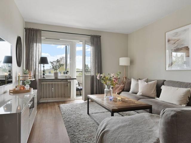 Lägenhet hyra i Hässelby-Vällingby, Stockholm