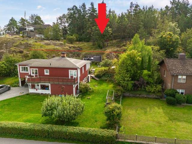 Tomt till salu i Huddinge, Stockholm