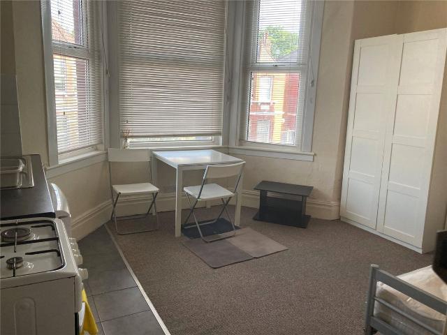 Studio for rent in Kilburn, Greater London