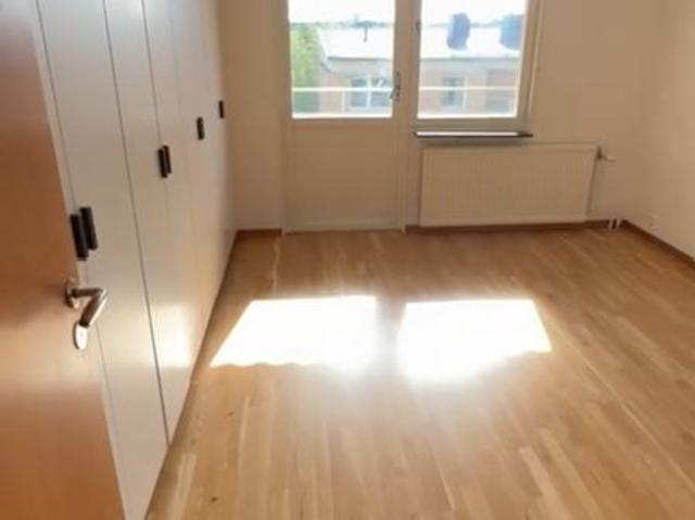 Lägenhet hyra i Hallstavik, Stockholm
