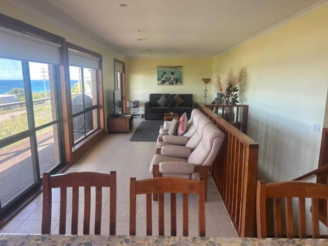 House for rent in Skenes Creek, Victoria