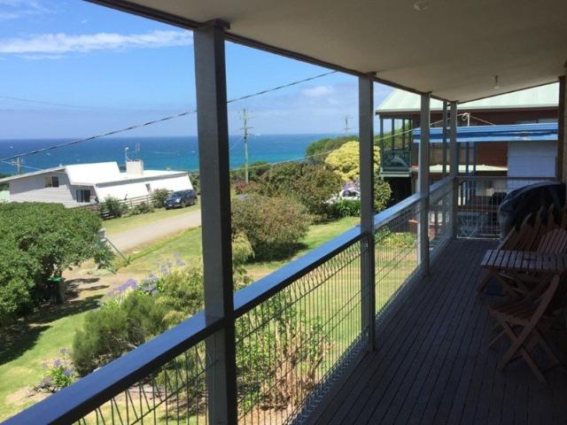 House for rent in Skenes Creek, Victoria