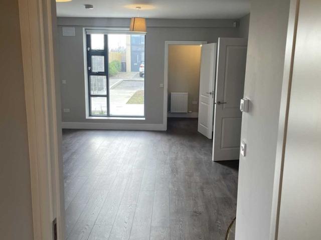 Apartment to rent in Skerries, North Tipperary