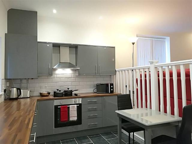 Apartment for rent in Nangreaves, Wales