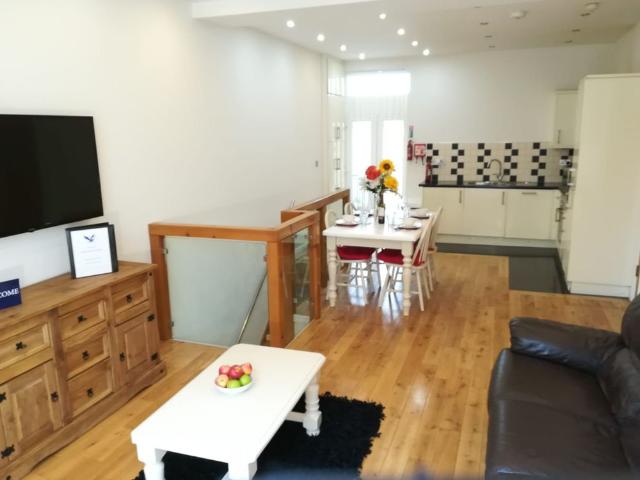 Apartment for rent in Nangreaves, Wales