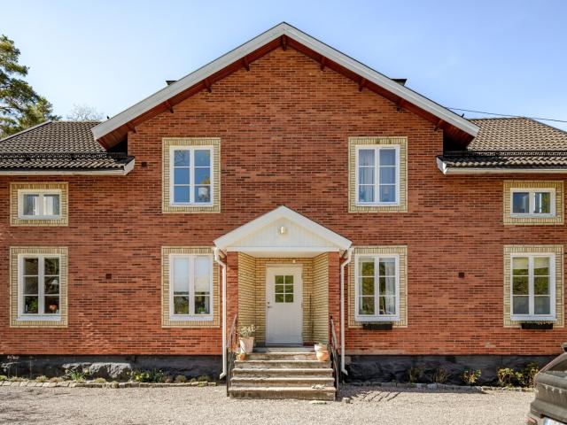 Bostadsrätt till salu i Botkyrka, Stockholm
