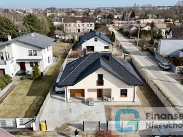 Dom na sprzedaż w Skierniewice, Łódzkie