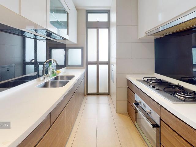 Condominium for sale in 23 North West