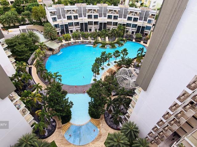 Condominium for sale in 23 North West