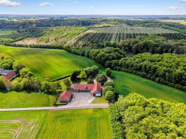 Landejendom til salg i Brønderslev-Dronninglund