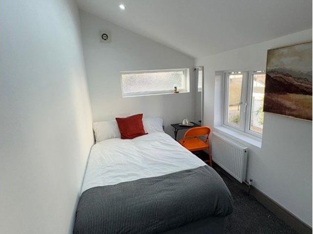 Room for rent in Brompton, Gillingham