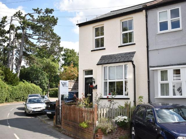 House for rent in Pachesham Park, Surrey