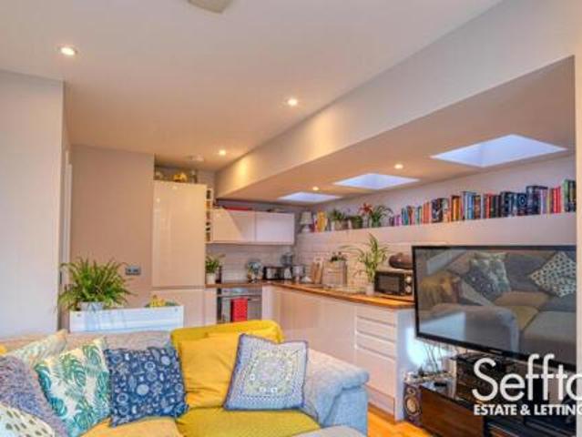House for sale in Lakenham, East Bank