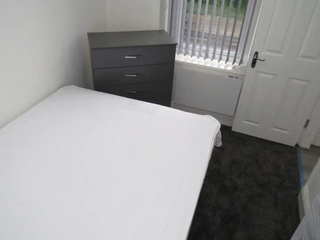 Room for rent in Salterhebble, Halifax