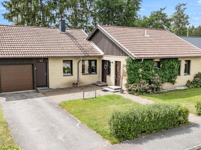 Villa till salu i Köping