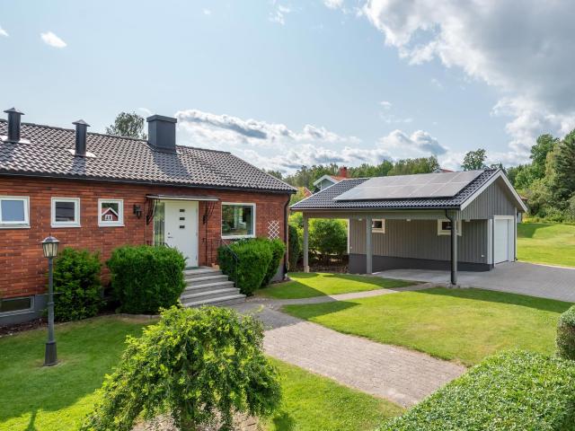 Villa till salu i Sköllersta, Örebro