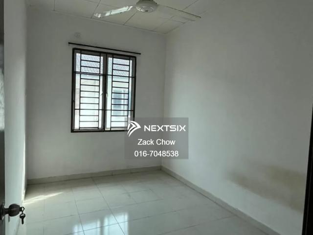 Shop for sale in Johor