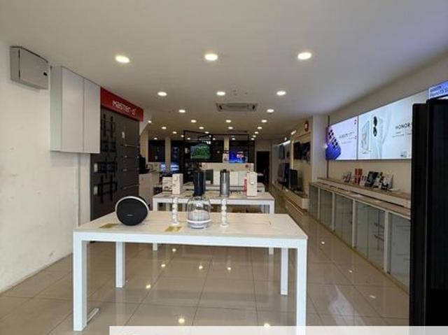 Shop for rent in Bukit Ledang, Johor