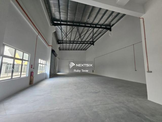 Shop for rent in Bukit Ledang, Johor