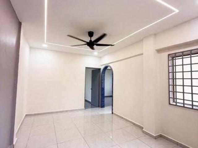 Flat for sale in Bukit Ledang, Johor