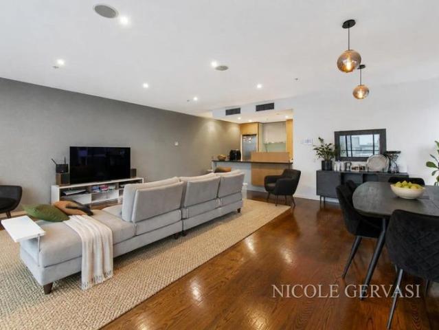 Apartment for rent in NewQuay, Melbourne