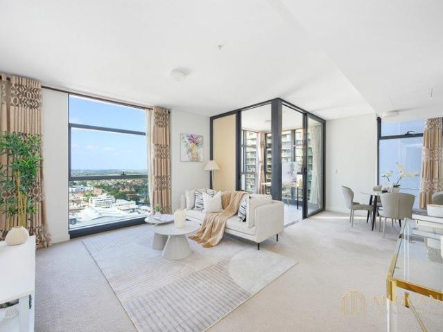 Apartment for sale in Lower North Shore, Sydney