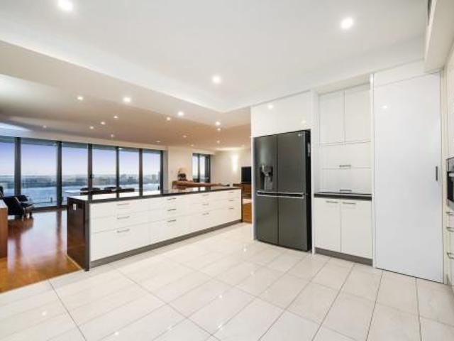 Apartment for rent in Cockburn, Western Australia