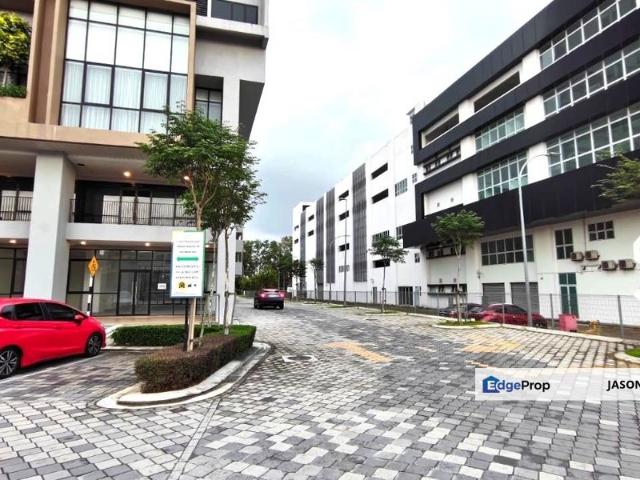 Shop for rent in Bukit Ledang, Johor