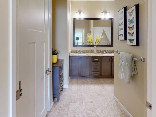 Apartment for rent in Hennepin, Minnesota