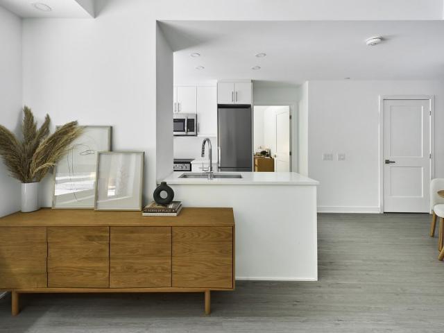 Apartment for rent in Somerset, Ottawa
