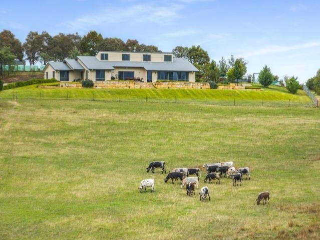 Cottage for sale in Portland, New South Wales