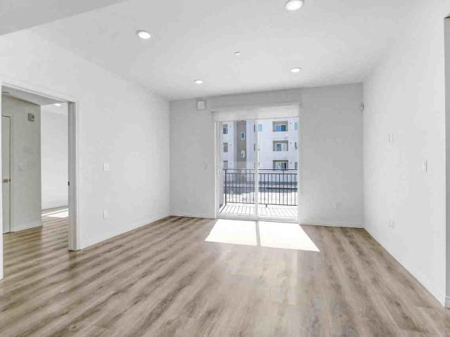 Apartment for rent in Canoga Park, California