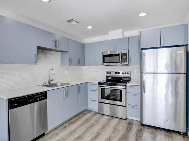 Apartment for rent in Canoga Park, California