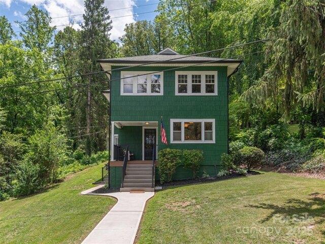 House for sale in Canton