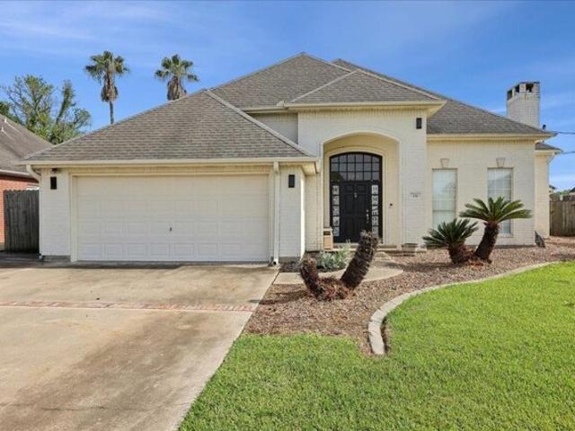 House for sale in Bridge City, Texas