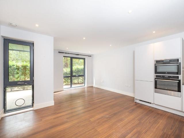 Apartment for rent in Putney, Greater London