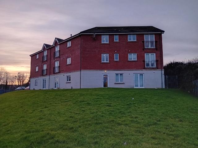 Studio for rent in Cornelly, North Cornelly