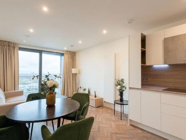 Apartment for rent in Bromley-by-Bow, Poplar Grove