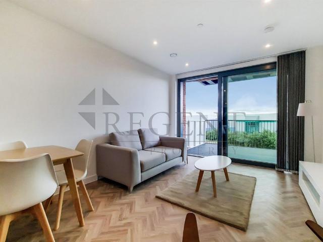 Apartment for rent in Bromley-by-Bow, Poplar Grove