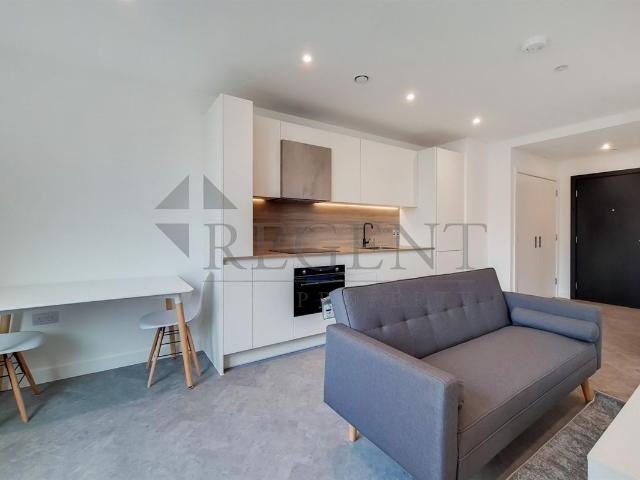 Studio for rent in Bromley-by-Bow, Poplar Grove