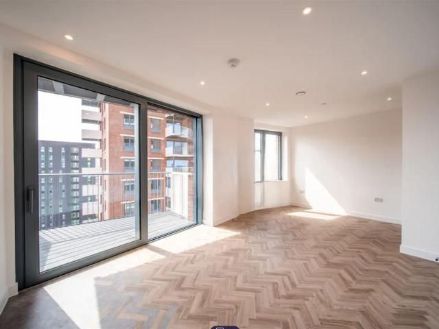 Studio for rent in Bromley-by-Bow, Poplar Grove