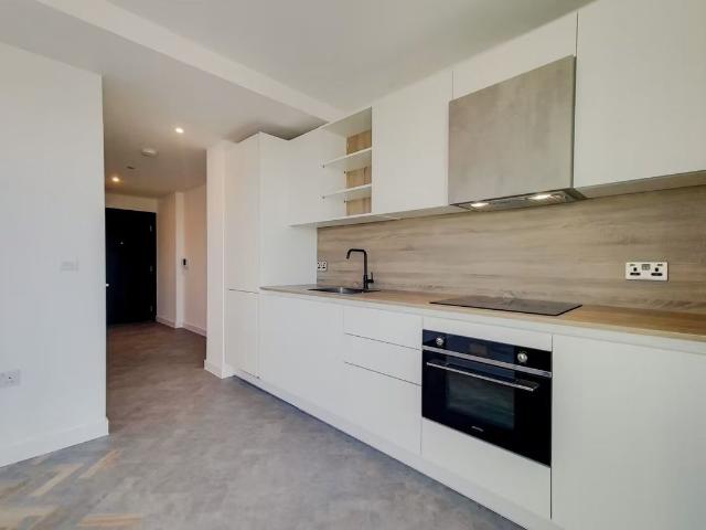 Studio for rent in Bromley-by-Bow, Poplar Grove