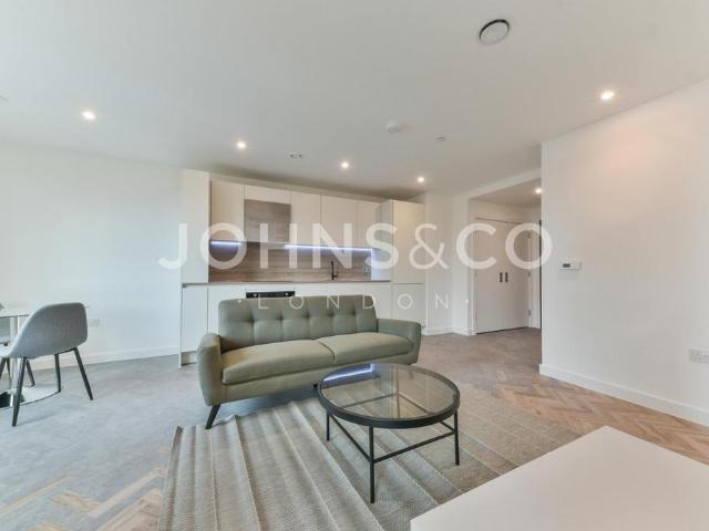 Apartment for rent in Bromley-by-Bow, Poplar Grove