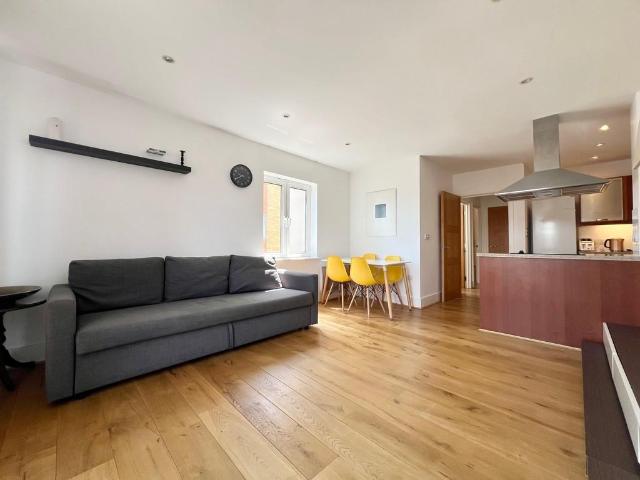 Apartment for rent in London Borough of Croydon, Greater London
