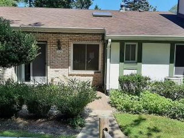 Condo for sale in Coram Condo for sale in Coram