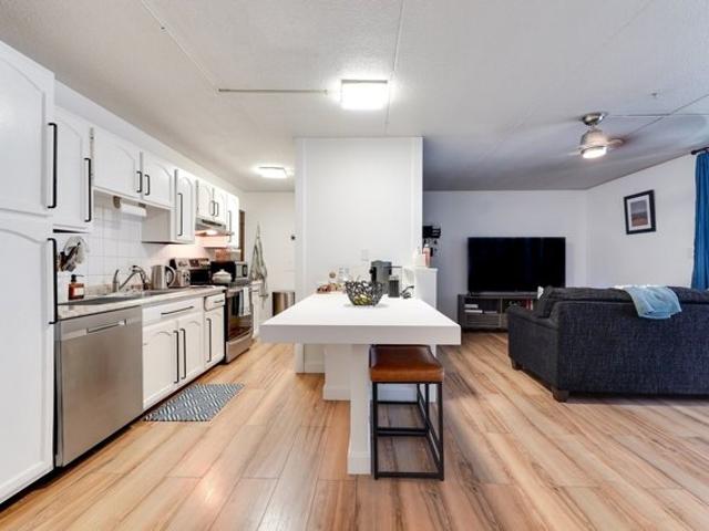 Condo for sale in Skyline Drive Apartments, Braintree