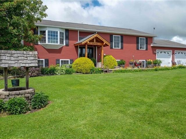 House for sale in Oneida, New York