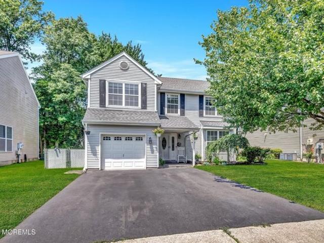 House for sale in Hazlet